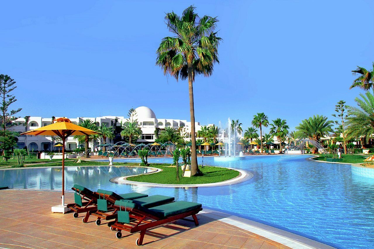 Djerba Plaza Thalasso & Spa Hotel Triffa Exterior photo