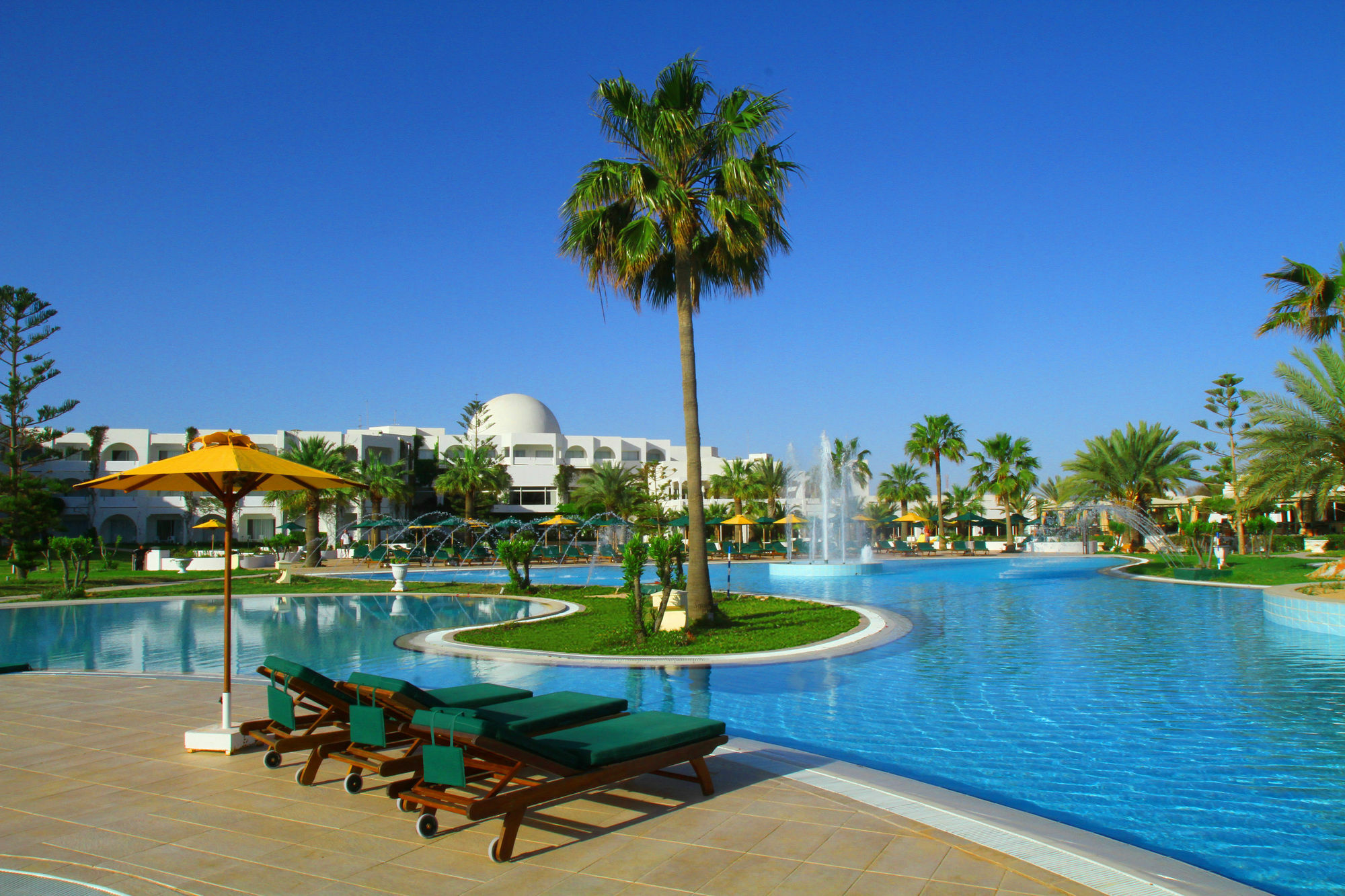 Djerba Plaza Thalasso & Spa Triffa Exterior photo